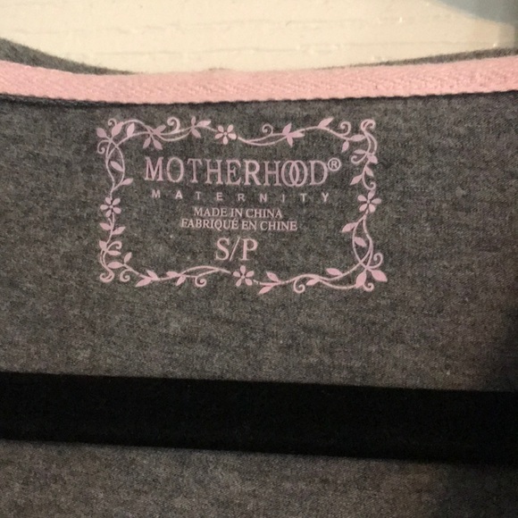 Hooded Motherhood Maternity Long Sleeve - Picture 2 of 5